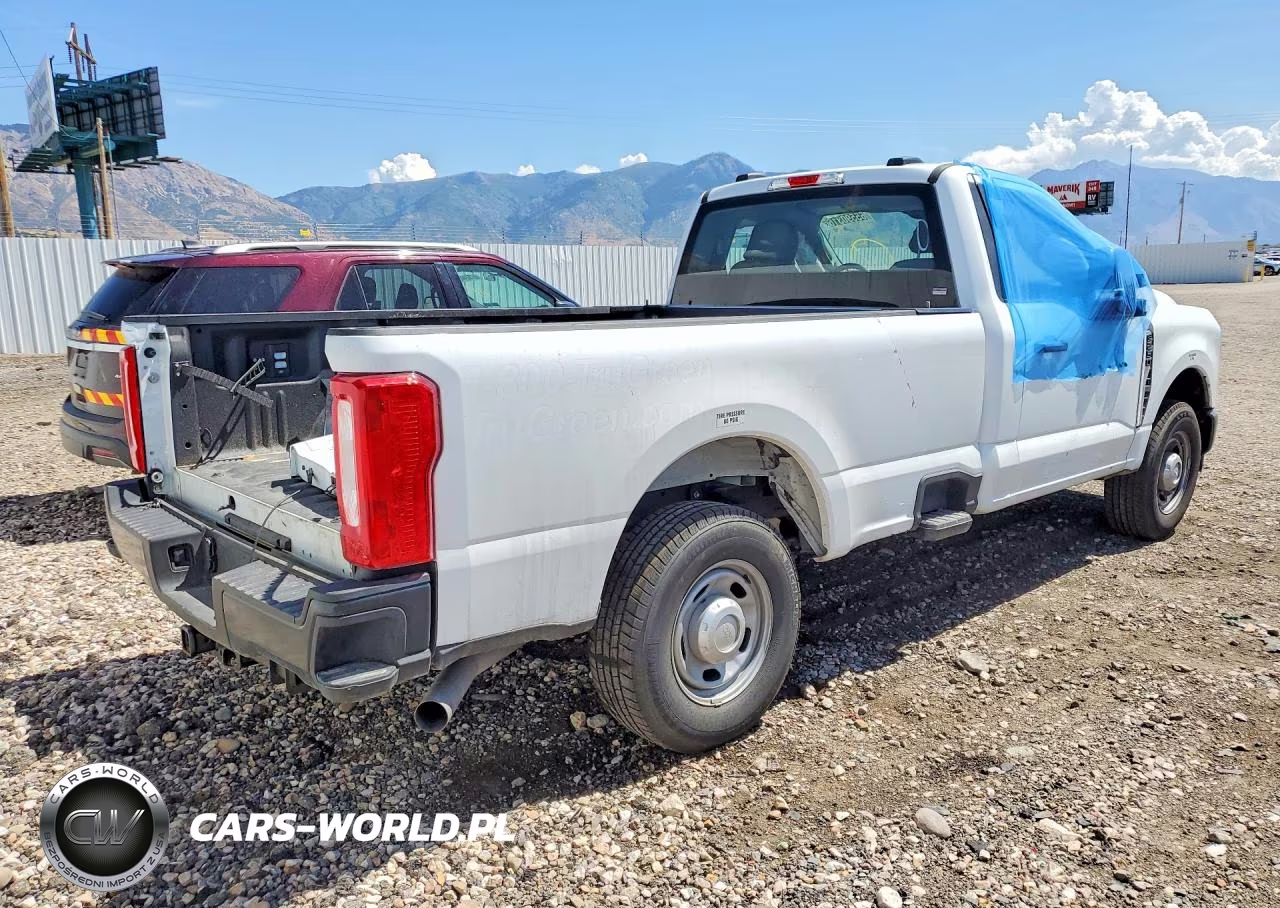 2024 Ford F250 Super Duty VIN:1FTBF2AA7REC21377 - 3