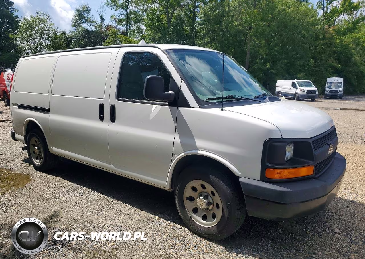 2013 Chevrolet Express G1500 VIN:1GCSGAFX1D1158507 - 4
