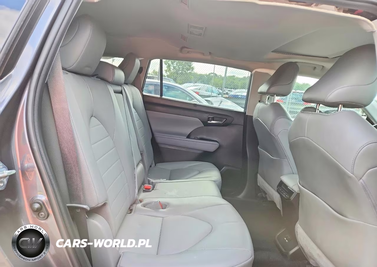 2021 Toyota Highlander Xle VIN:5TDGZRBHXMS099439 - 11