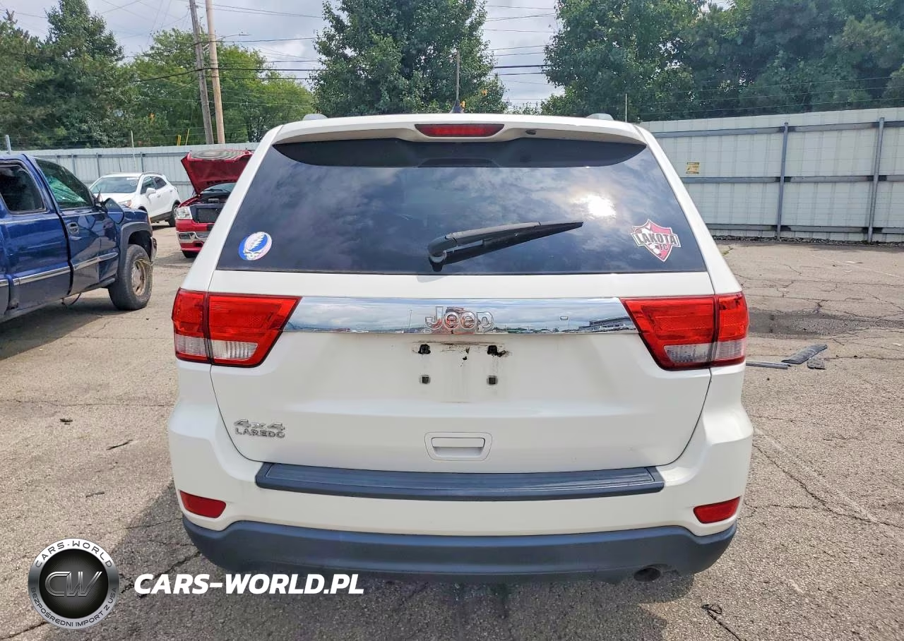 2011 Jeep Grand Cherokee Laredo VIN:1J4RR4GG9BC655339 - 6