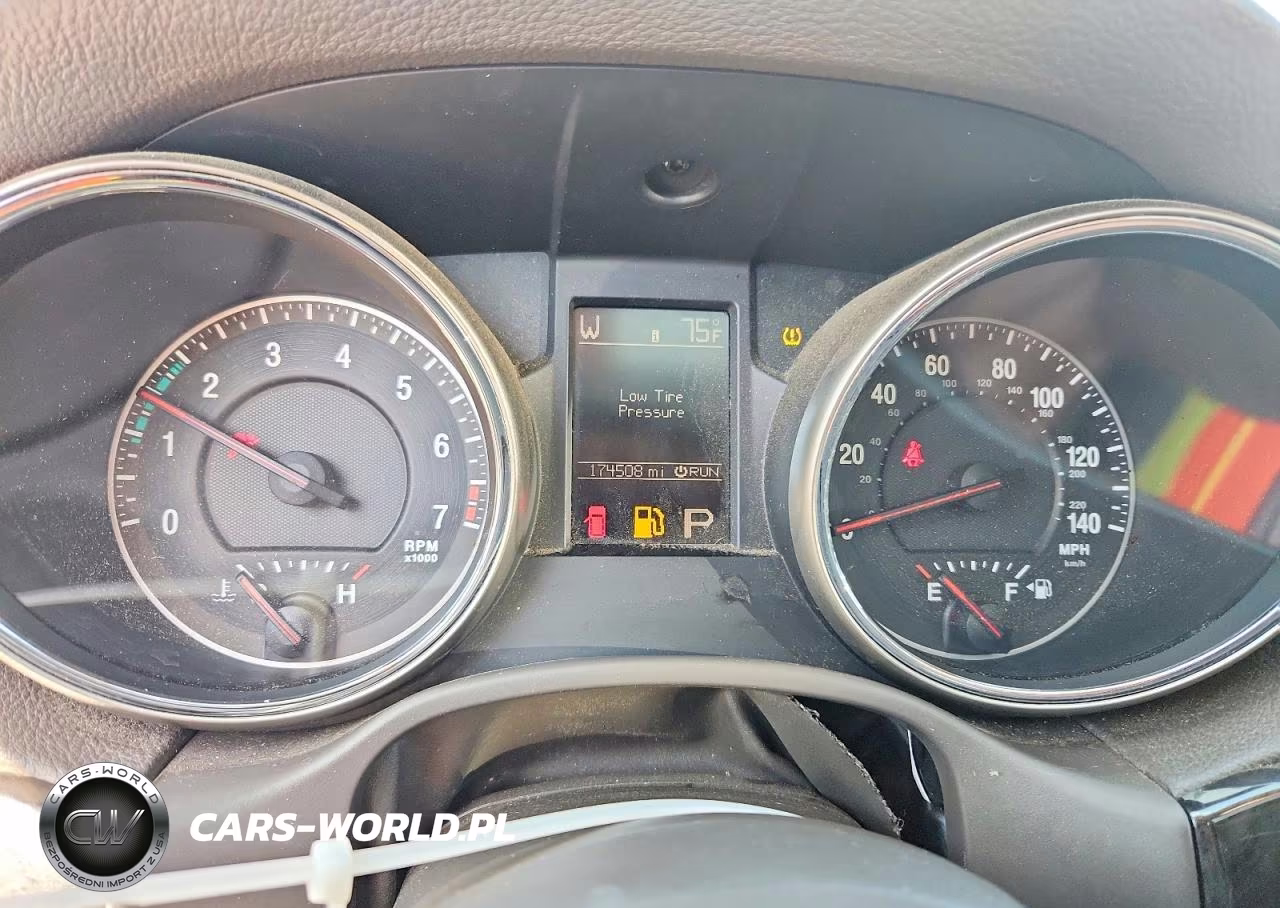 2011 Jeep Grand Cherokee Laredo VIN:1J4RR4GG9BC655339 - 9