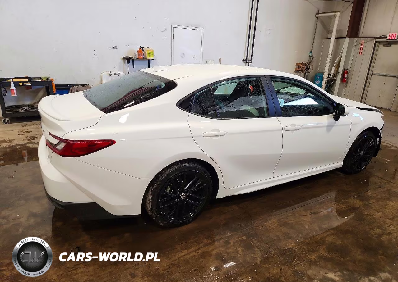 2026 Toyota Camry Se VIN:4T1DAACK9TU281693 - 3