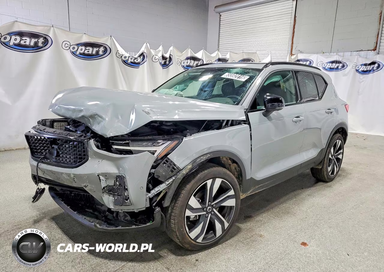 2026 Volvo Xc40 Plus – zdjęcie 1 z 13