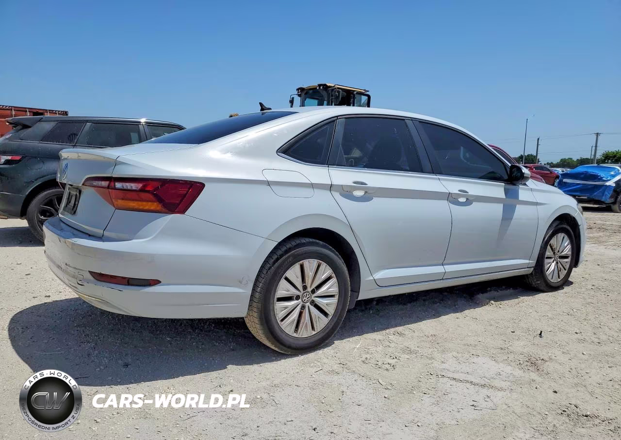 2019 Volkswagen Jetta S VIN:3VWC57BU2KM074220 - 3