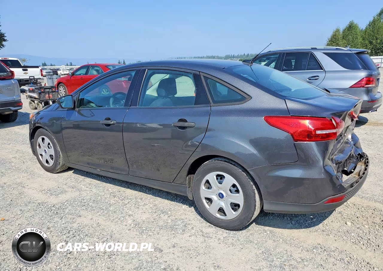 2016 Ford Focus S VIN:1FADP3E2XGL247176 - 2