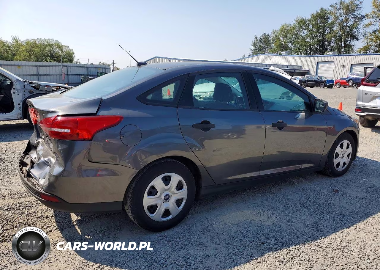 2016 Ford Focus S VIN:1FADP3E2XGL247176 - 3