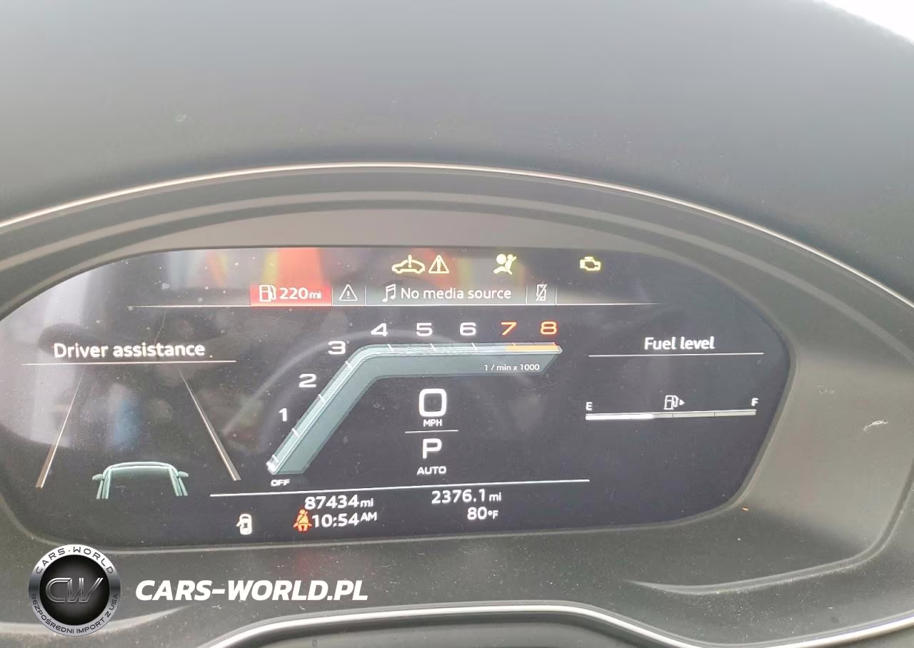 2022 Audi A4 Premium Plus 45 VIN:WAUEAAF49NN013338 - 9