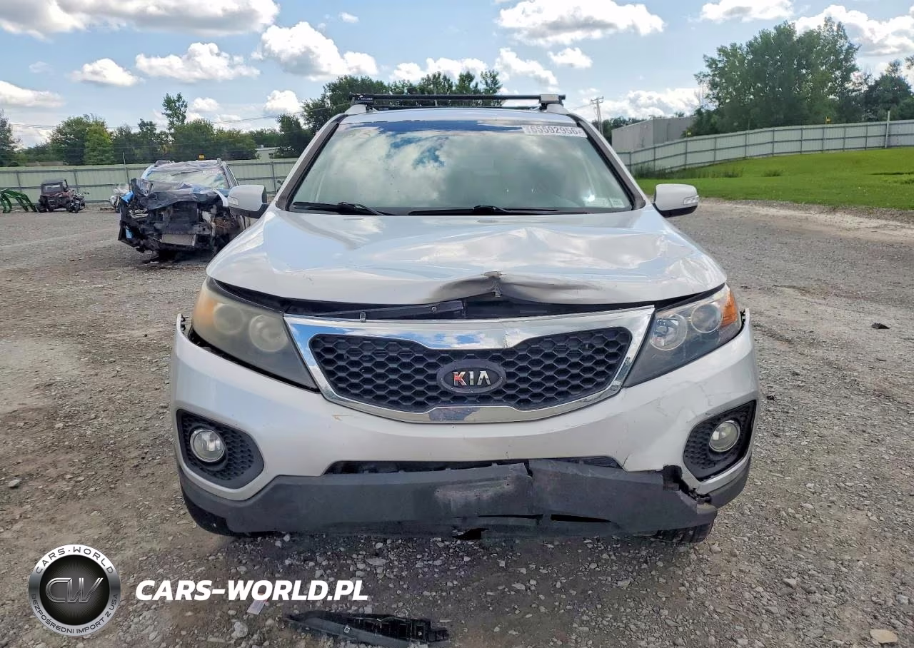 2011 Kia Sorento Lx VIN:5XYKT4A14BG089230 - 5