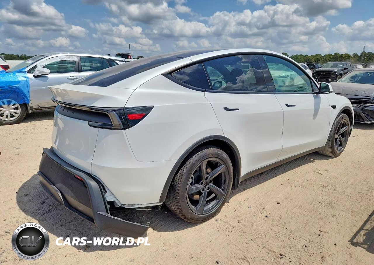 2026 Tesla Model Y VIN:7SAYGDED5TA664639 - 3