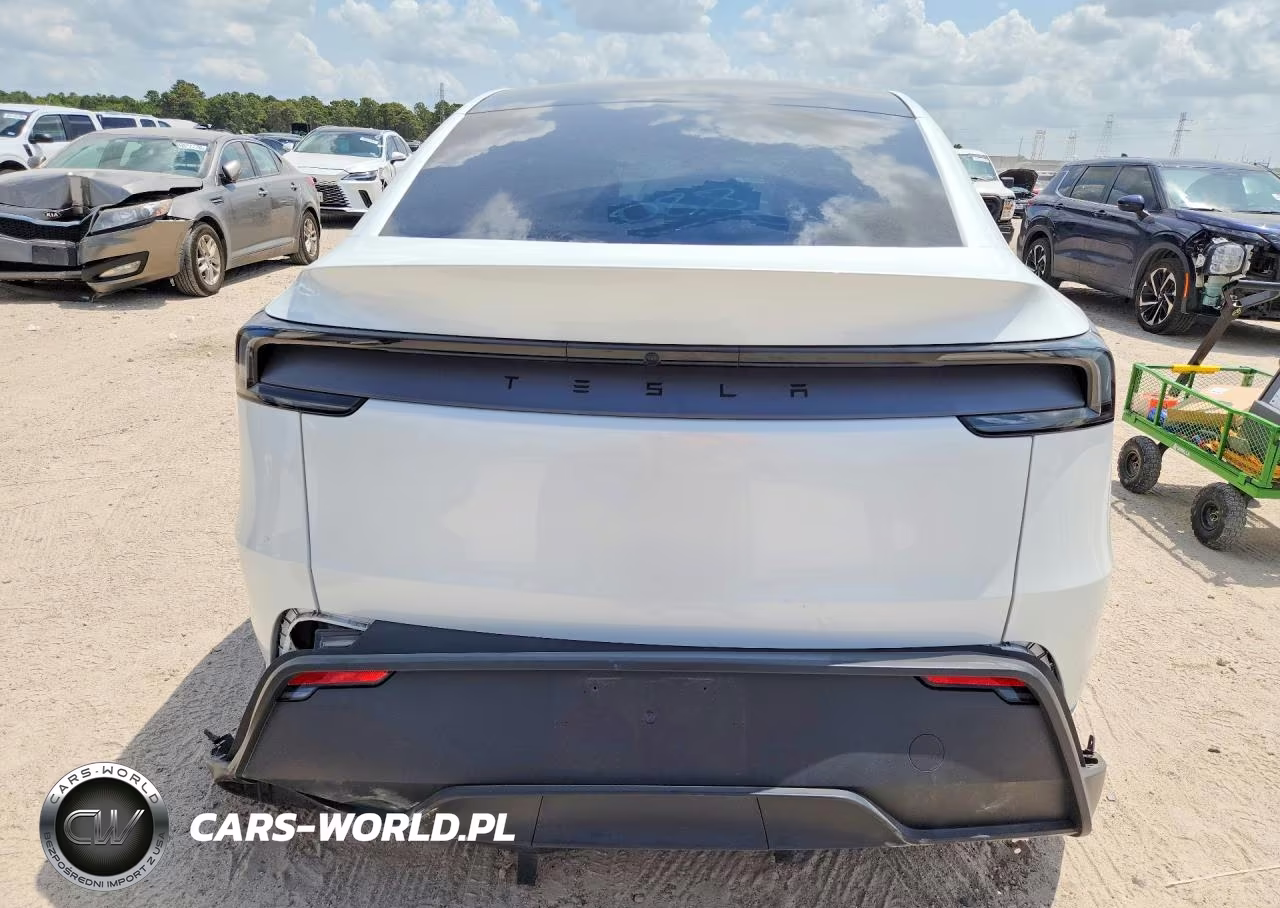 2026 Tesla Model Y VIN:7SAYGDED5TA664639 - 6