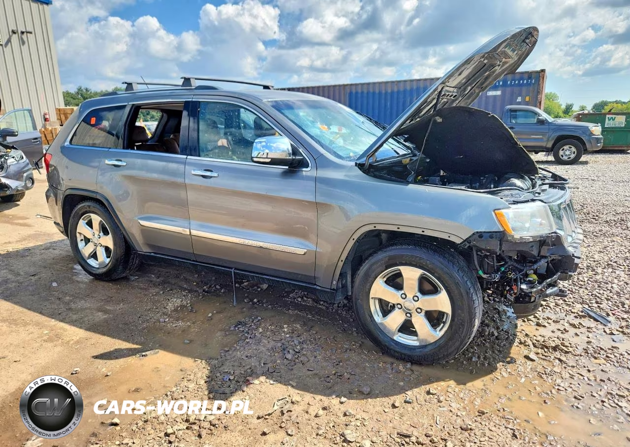 2013 Jeep Grand Cherokee Overland VIN:1C4RJFCT0DC525559 - 4