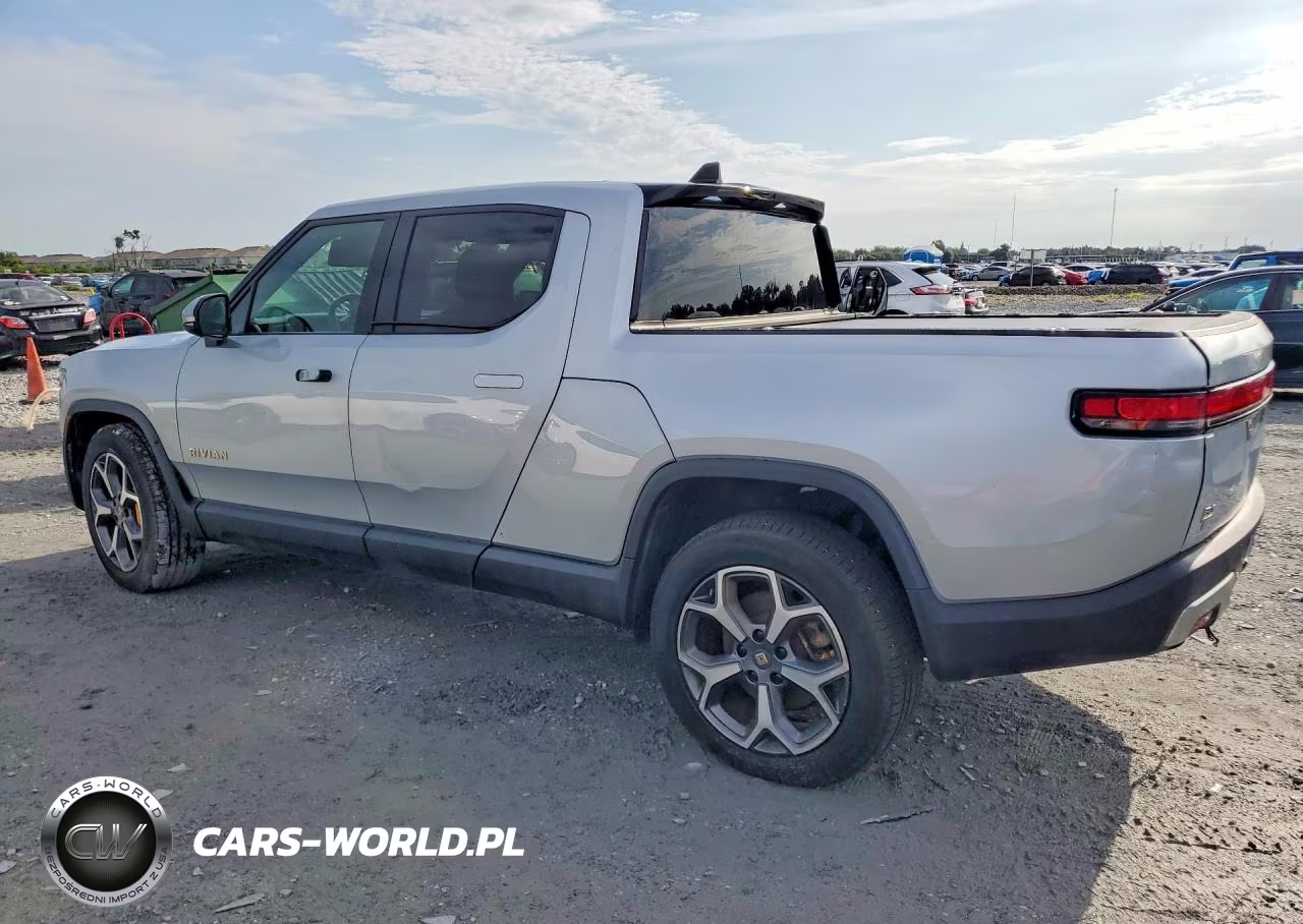 2022 Rivian R1T Adventure VIN:7FCTGAAAXNN008066 - 2
