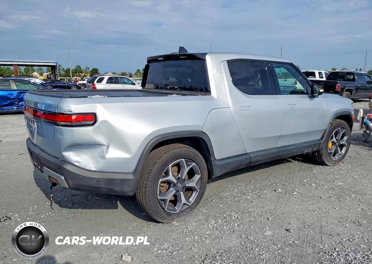 2022 Rivian R1T Adventure VIN:7FCTGAAAXNN008066 - 3