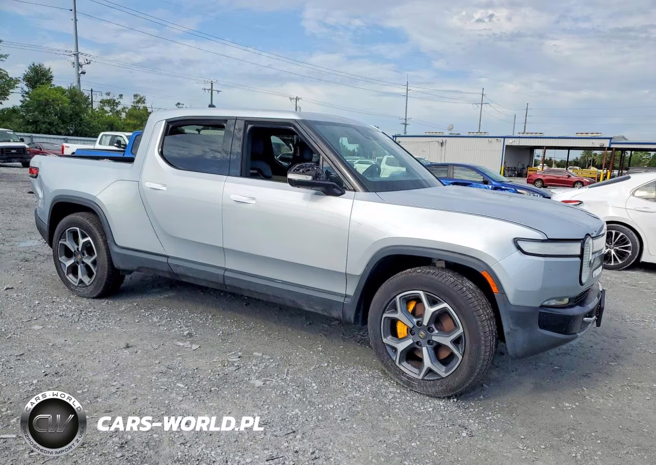 2022 Rivian R1T Adventure VIN:7FCTGAAAXNN008066 - 4