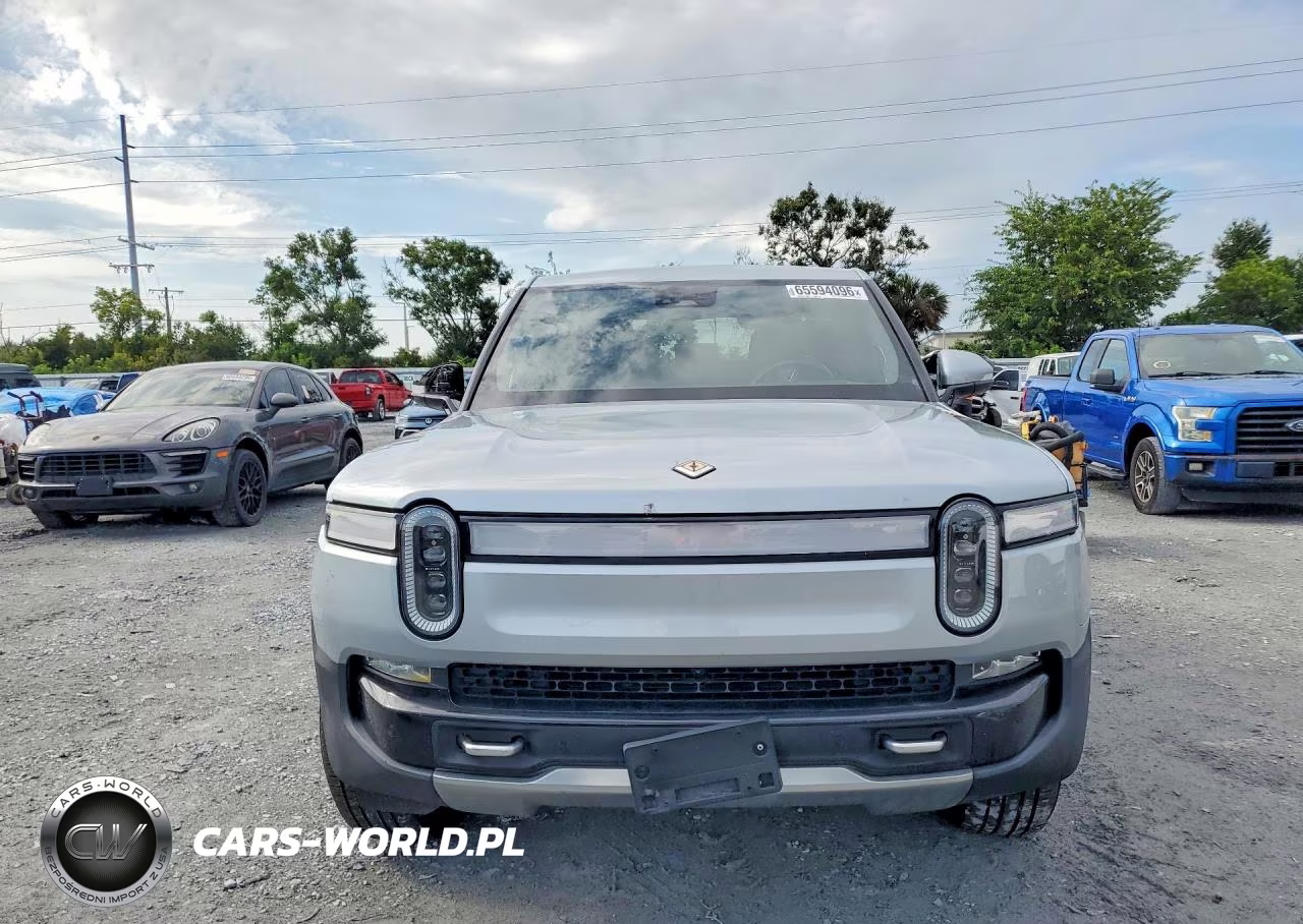 2022 Rivian R1T Adventure VIN:7FCTGAAAXNN008066 - 5