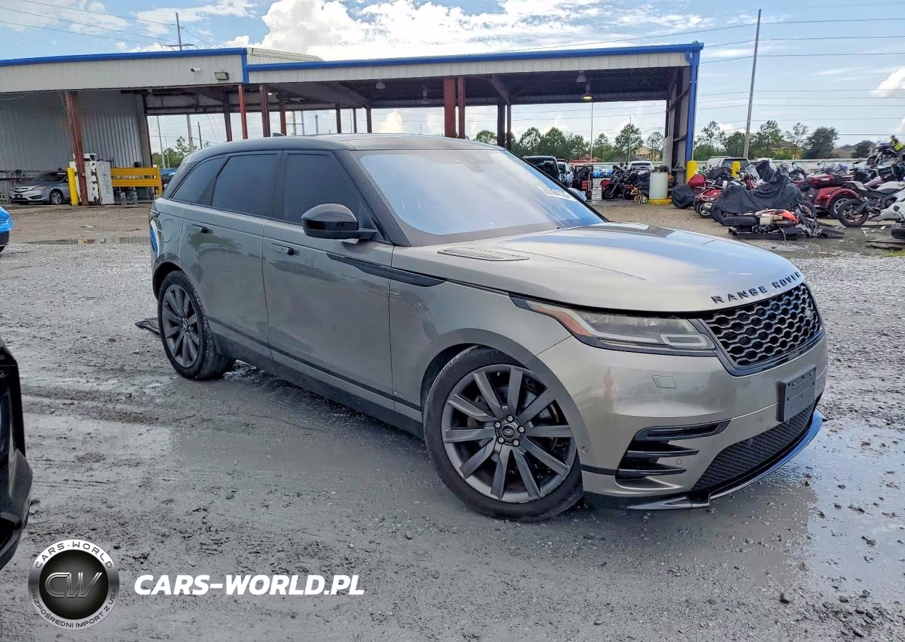 2018 Land Rover Range Rover Velar R-Dynamic Se VIN:SALYL2RV3JA745897 - 4