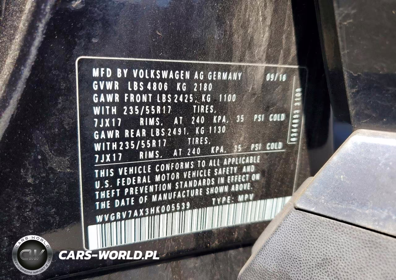 2017 Volkswagen Tiguan Wolfsburg VIN:WVGRV7AX3HK005539 - 12