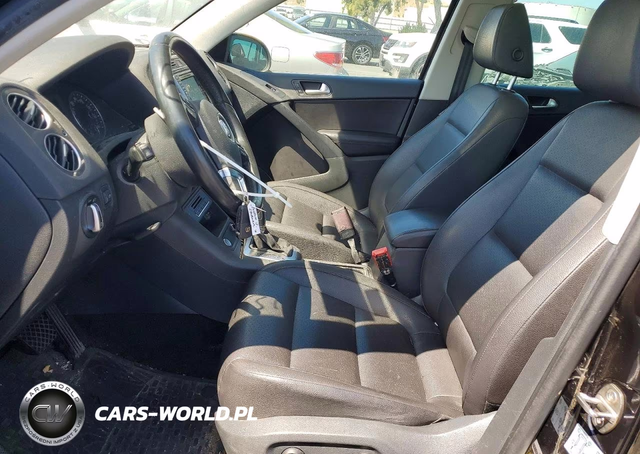 2017 Volkswagen Tiguan Wolfsburg VIN:WVGRV7AX3HK005539 - 7