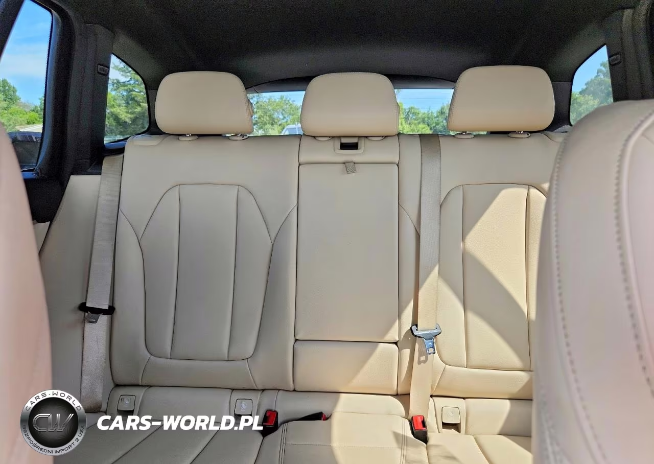 2019 BMW X3 Sdrive30I VIN:5UXTR7C53KLE97034 - 10