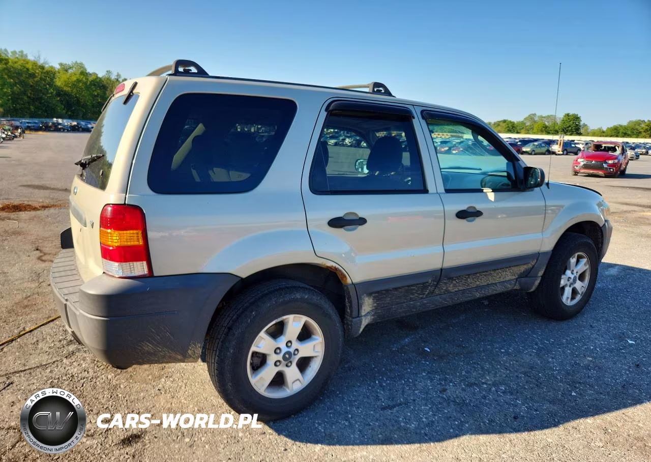 2006 Ford Escape Xlt VIN:1FMCU93136KA24201 - 3