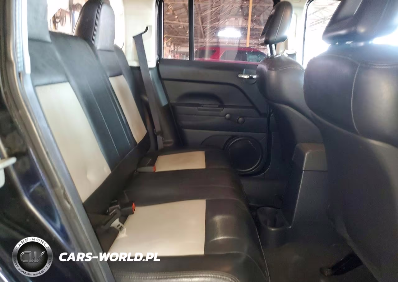 2008 Jeep Patriot Sport VIN:1J8FT28028D709513 - 10