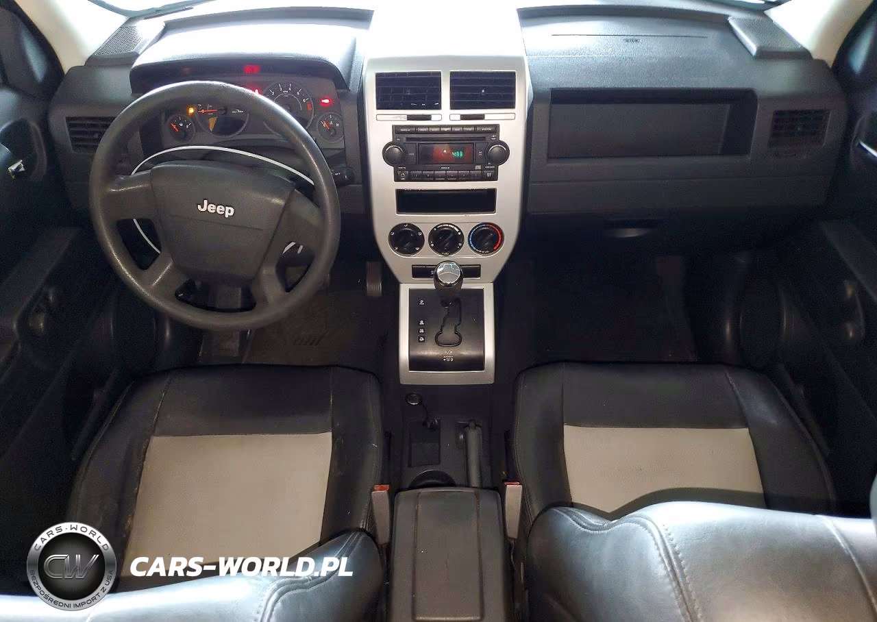 2008 Jeep Patriot Sport VIN:1J8FT28028D709513 - 8