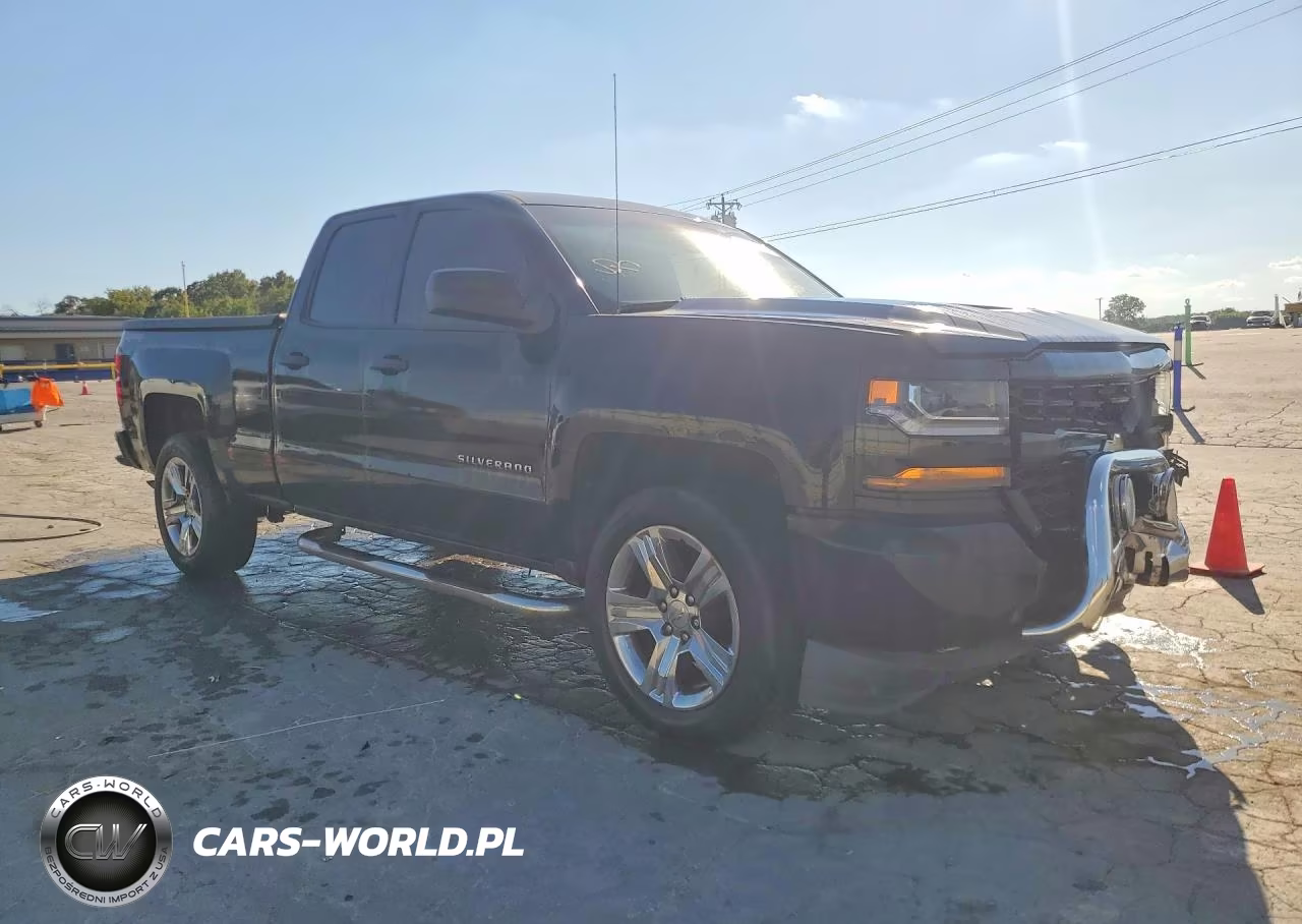 2017 Chevrolet Silverado K1500 Custom VIN:1GCVKPEC5HZ392895 - 4