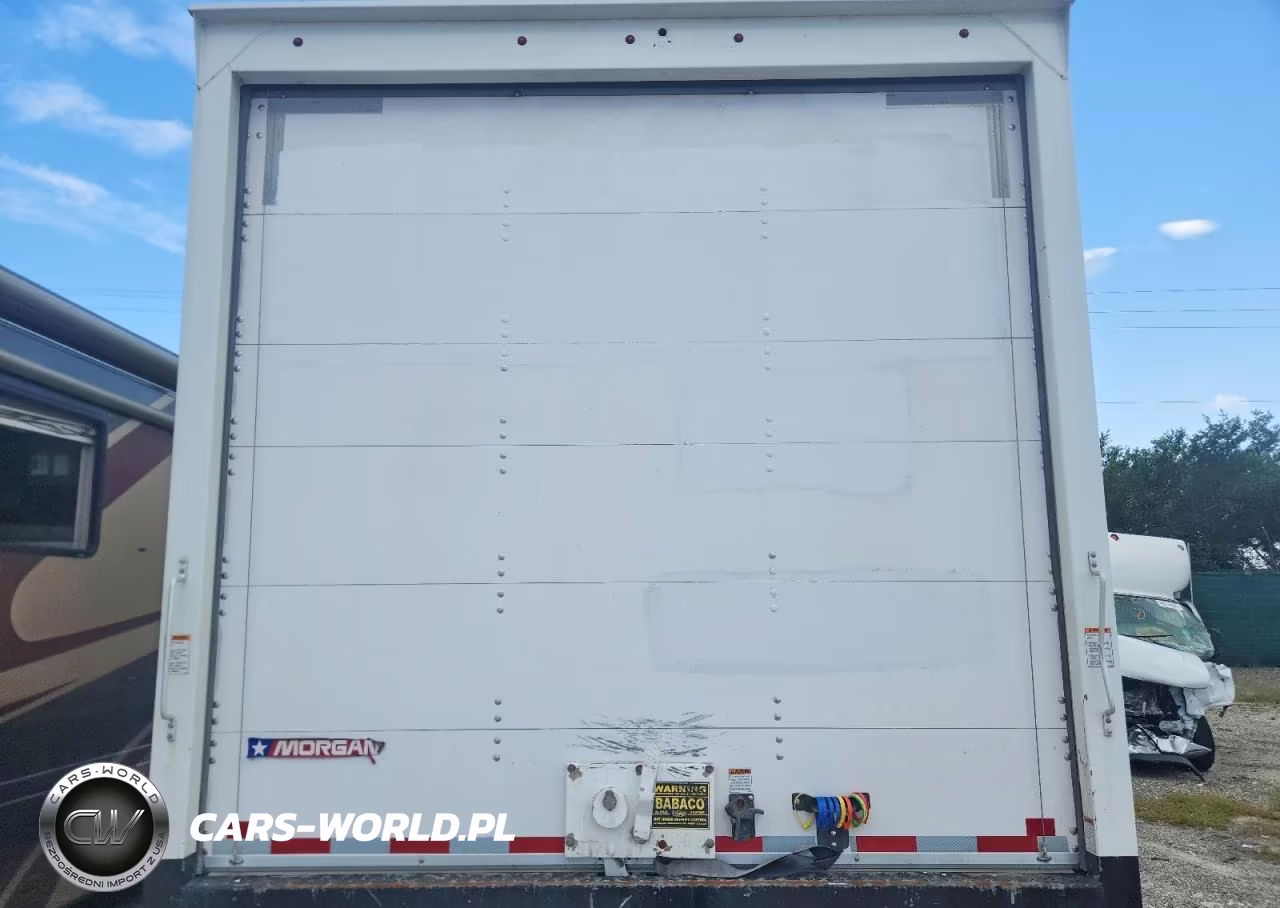 2020 Hino 195 Box Truck VIN:JHHSDM2H1LK012574 - 10