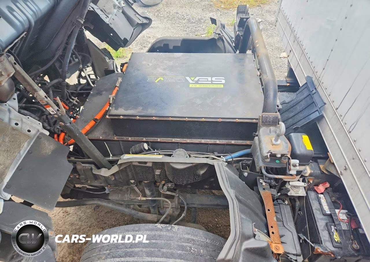 2020 Hino 195 Box Truck VIN:JHHSDM2H1LK012574 - 12