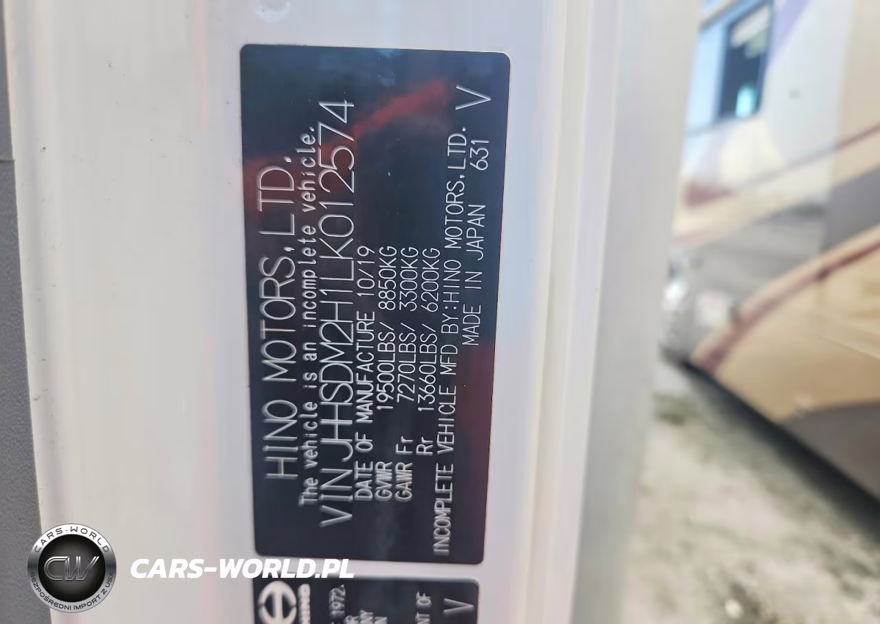 2020 Hino 195 Box Truck VIN:JHHSDM2H1LK012574 - 13