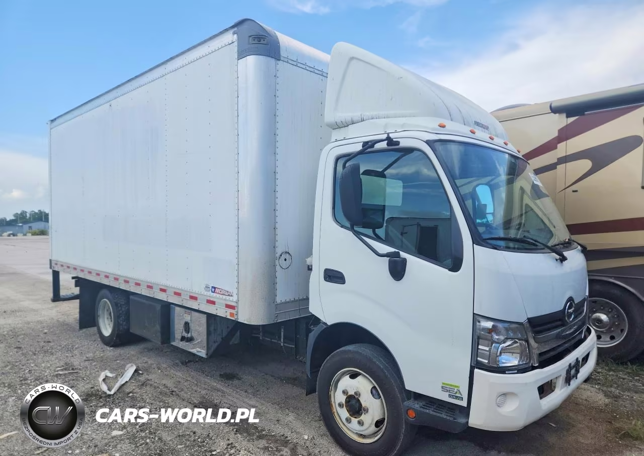 2020 Hino 195 Box Truck VIN:JHHSDM2H1LK012574 - 4