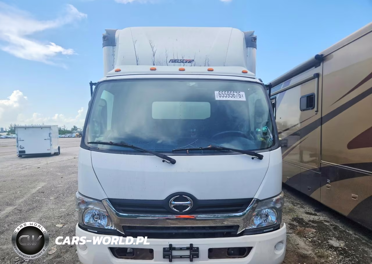 2020 Hino 195 Box Truck VIN:JHHSDM2H1LK012574 - 5