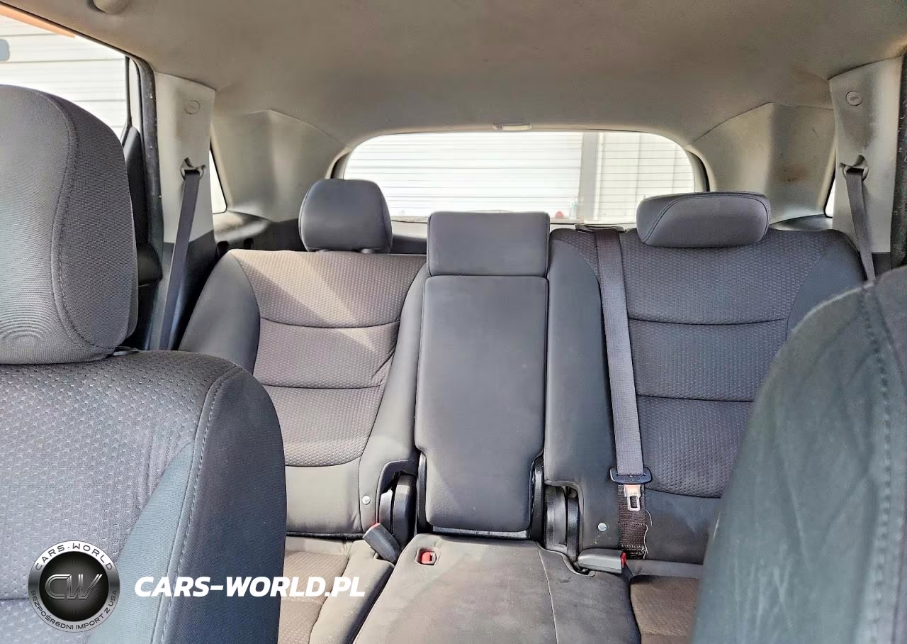 2011 Kia Sorento Lx VIN:5XYKT3A17BG156364 - 10