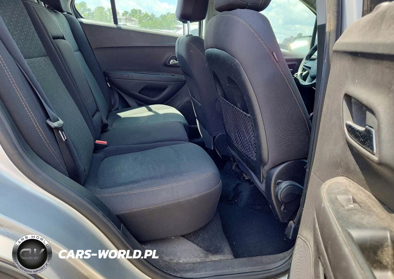 2019 Chevrolet Trax Ls VIN:3GNCJKSB2KL196654 - 11