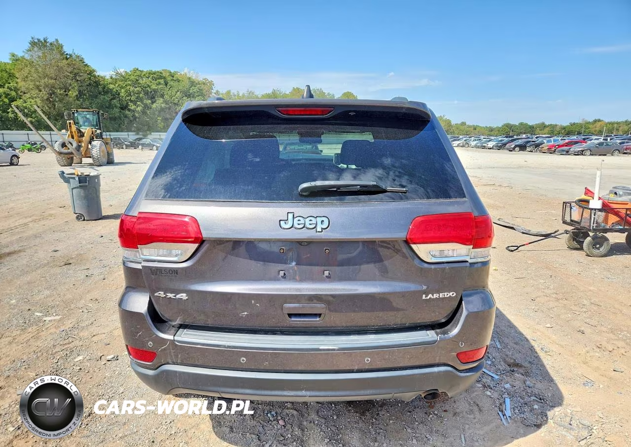 2018 Jeep Grand Cherokee Laredo VIN:1C4RJFAG8JC328401 - 6