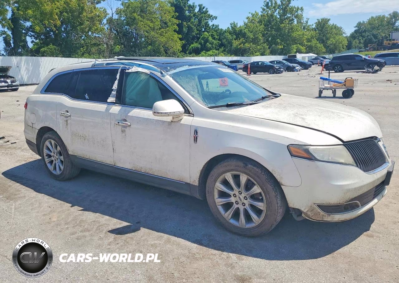 2013 Lincoln Mkt VIN:2LMHJ5AT5DBL51562 - 4