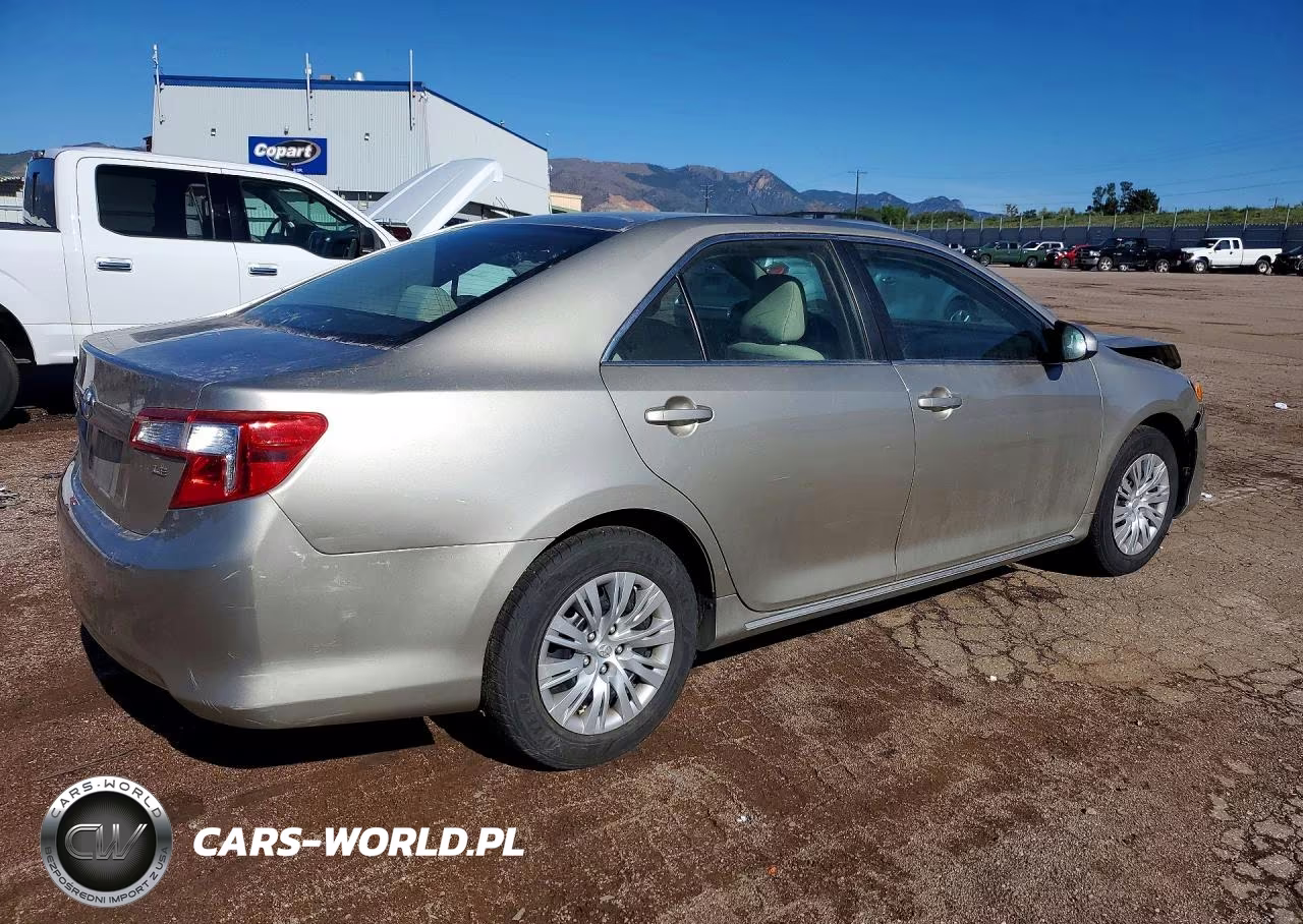 2013 Toyota Camry Le VIN:4T4BF1FK5DR293531 - 3