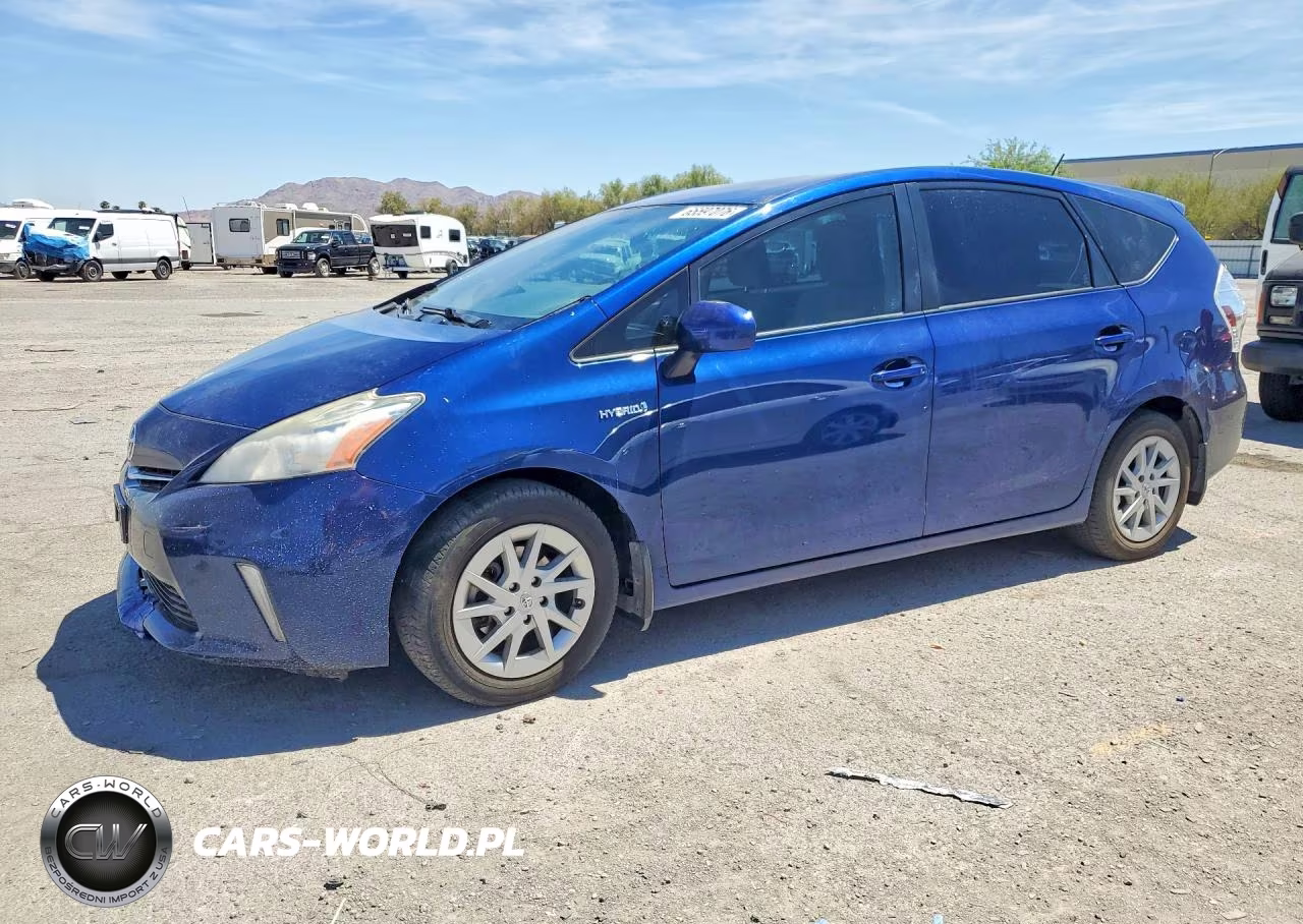 2013 Toyota Prius V Three – zdjęcie 1 z 12