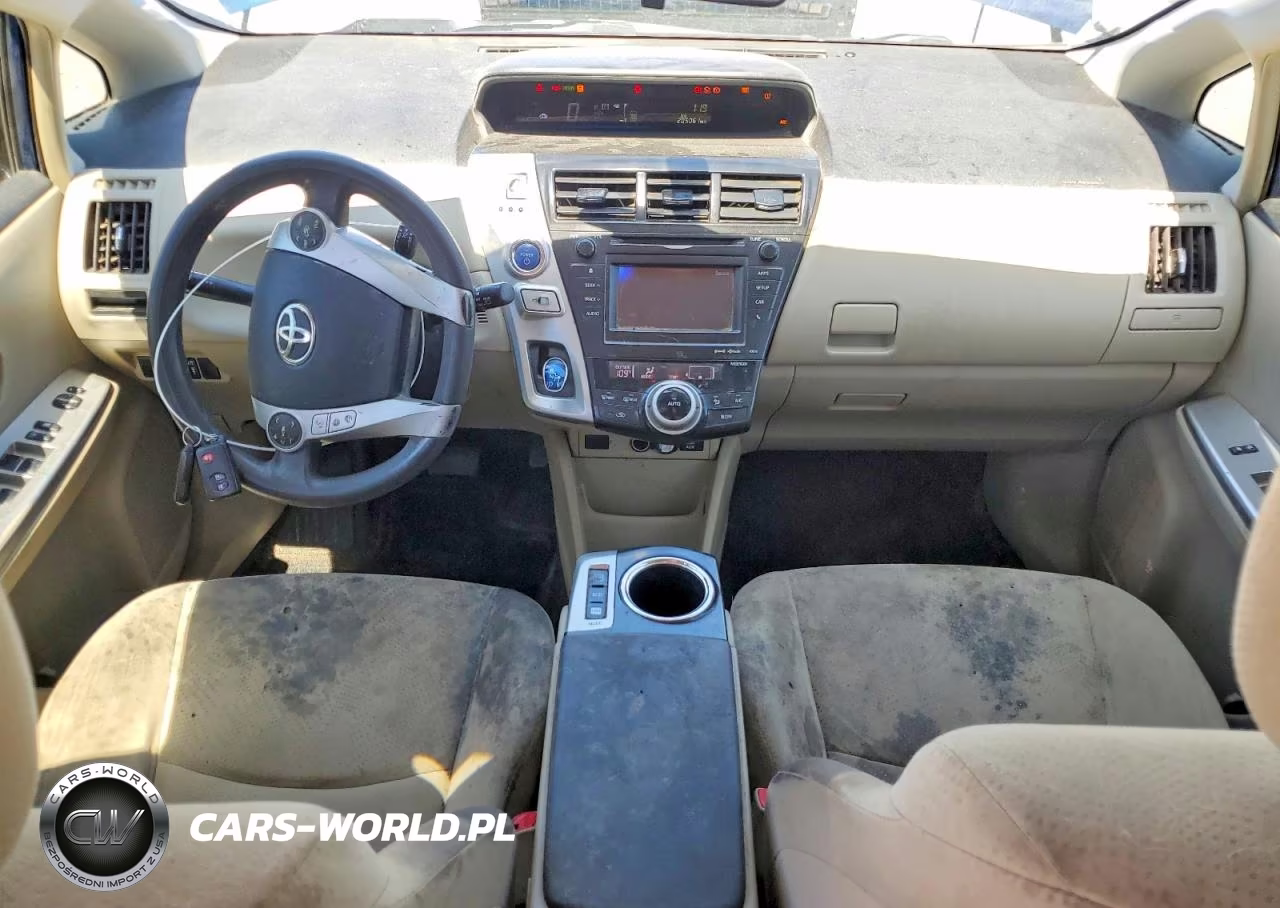2013 Toyota Prius V Three VIN:JTDZN3EU7D3235943 - 8