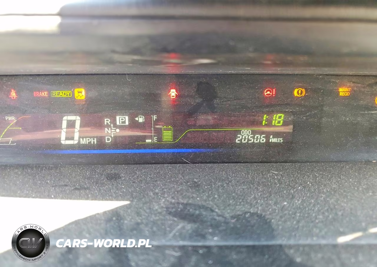 2013 Toyota Prius V Three VIN:JTDZN3EU7D3235943 - 9