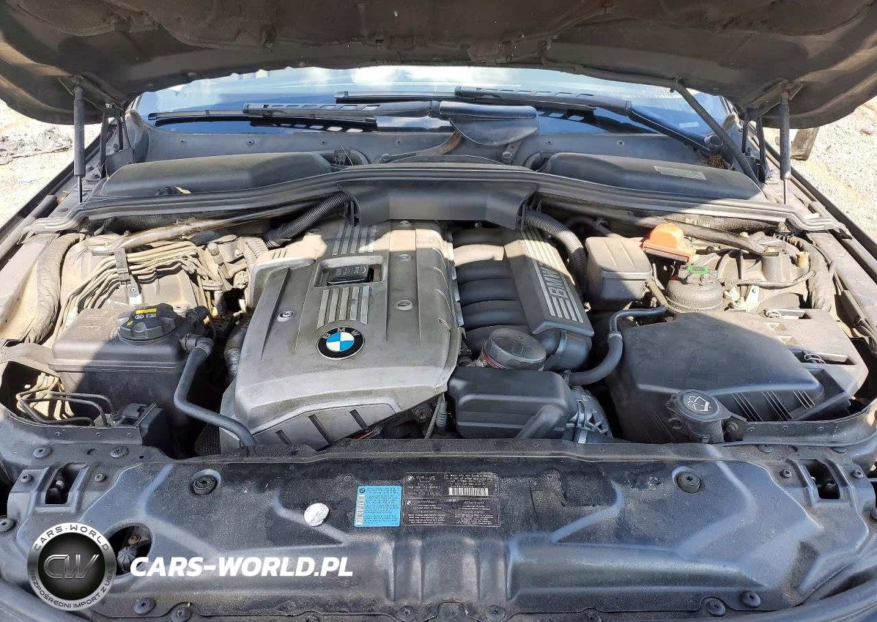 2007 BMW 530 Xi VIN:WBANF73587CU21863 - 11