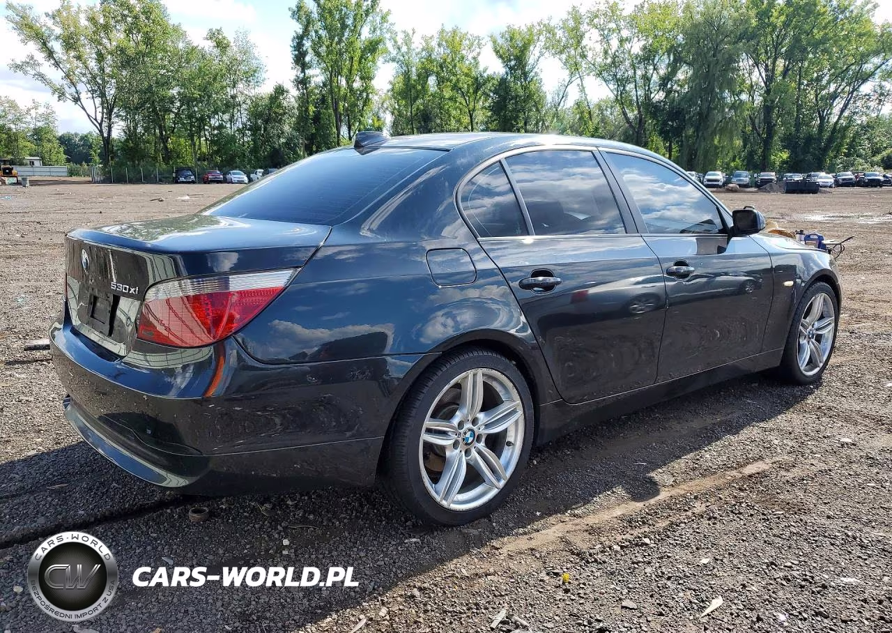 2007 BMW 530 Xi VIN:WBANF73587CU21863 - 3