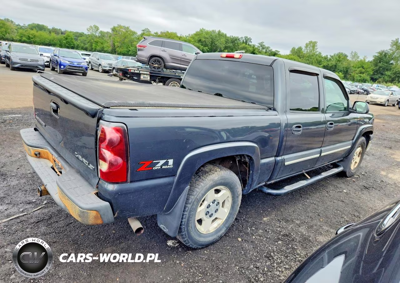 2005 Chevrolet Silverado K1500 VIN:2GCEK13T151372289 - 3