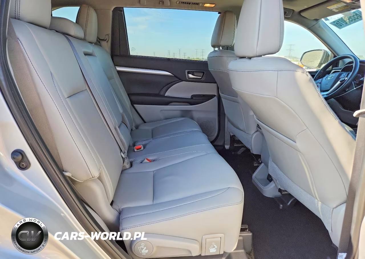 2019 Toyota Highlander Xle VIN:5TDJZRFH6KS569141 - 11