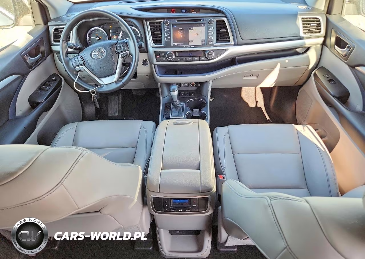 2019 Toyota Highlander Xle VIN:5TDJZRFH6KS569141 - 8