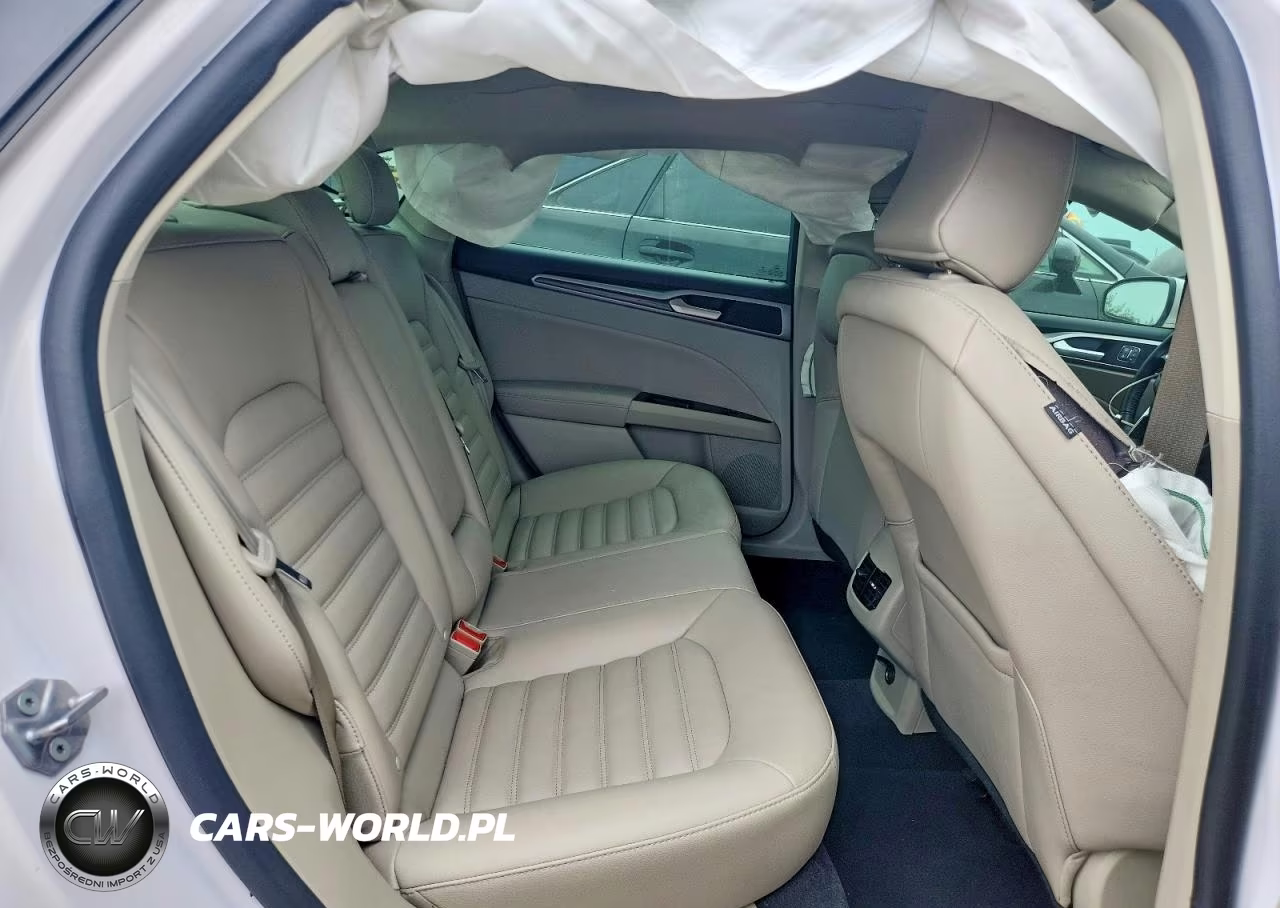 2020 Ford Fusion Sel VIN:3FA6P0CD7LR235820 - 10