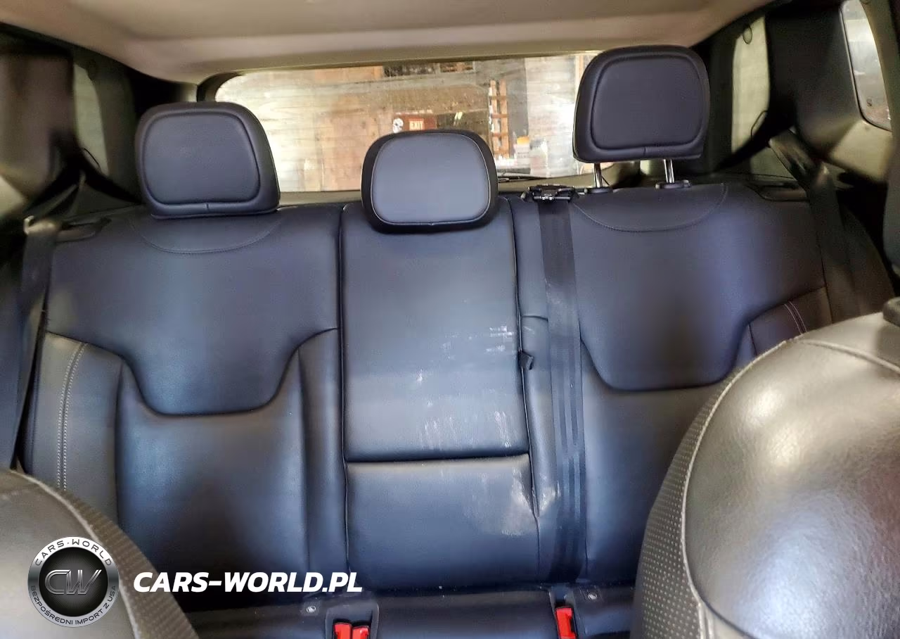 2018 Jeep Renegade Limited VIN:ZACCJBDB1JPH06570 - 10