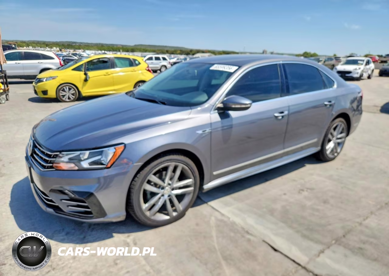 2017 Volkswagen Passat R-Line