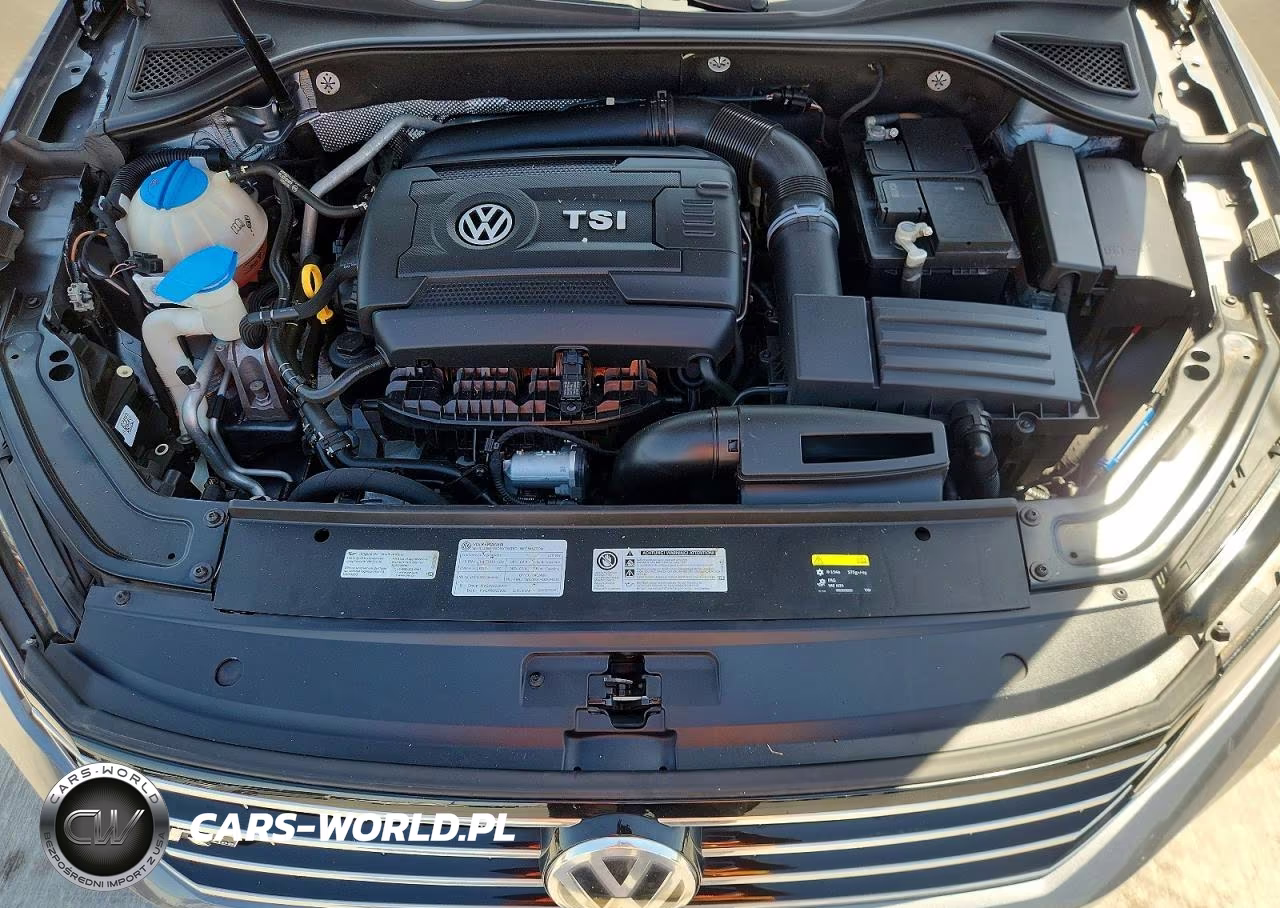 2017 Volkswagen Passat R-Line VIN:1VWDT7A35HC064827 - 11