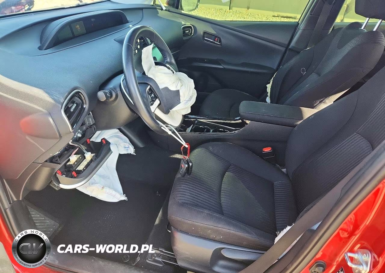 2018 Toyota Prius Three VIN:JTDKARFU0J3547841 - 7